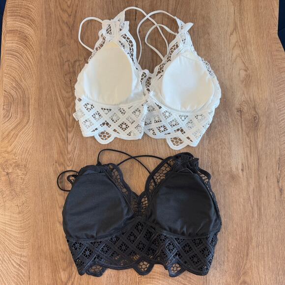 SHEIN | Contrast Lace Bralette Set | Black and White | Size Small (4) - Picture 5 of 10